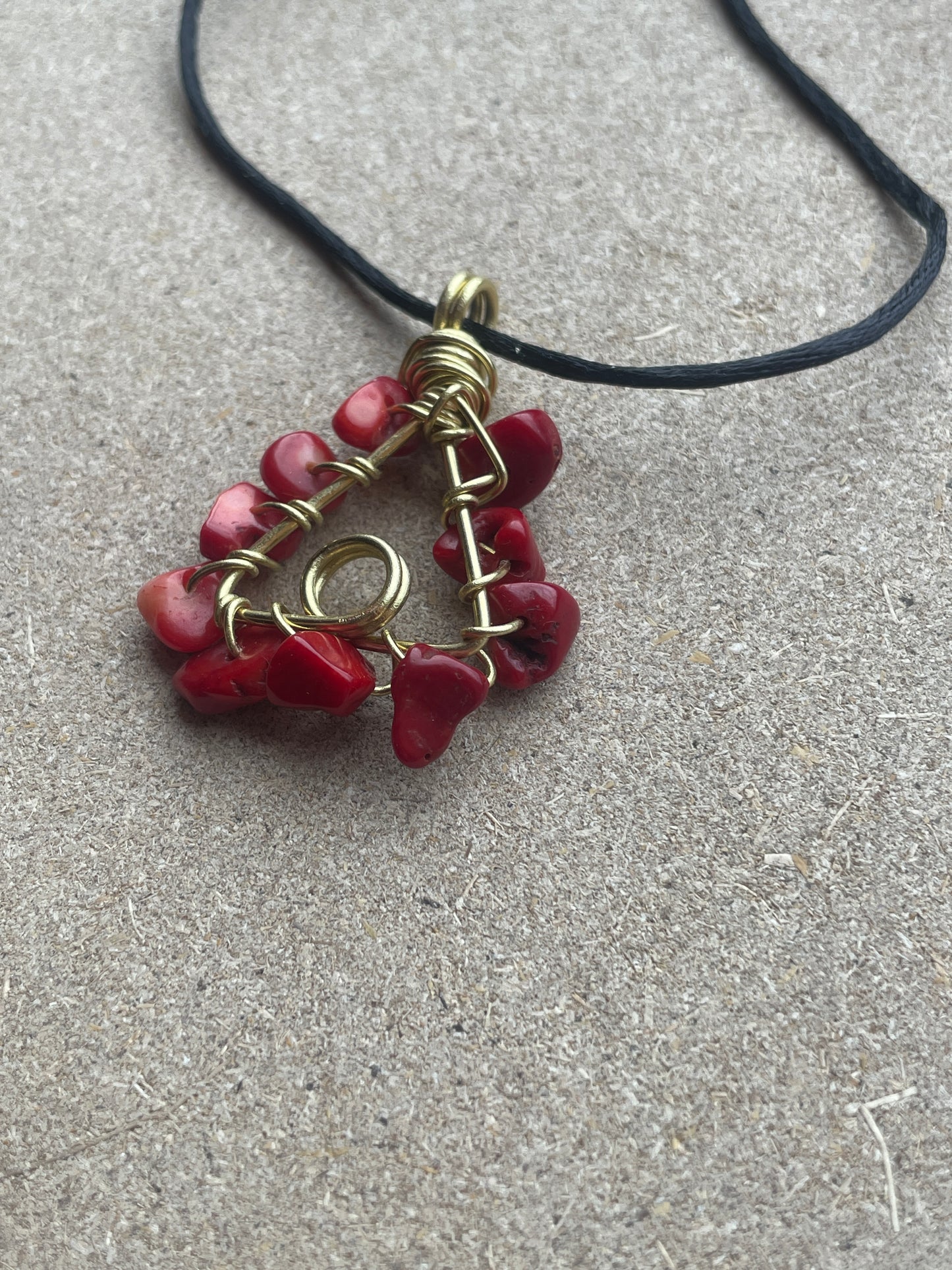 Red Coral Holder