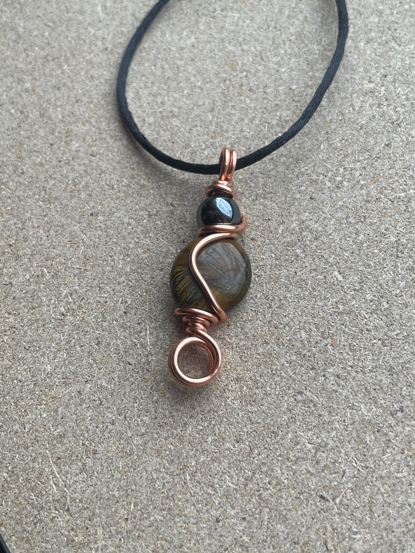 Tiger Eye + Hematite Holder