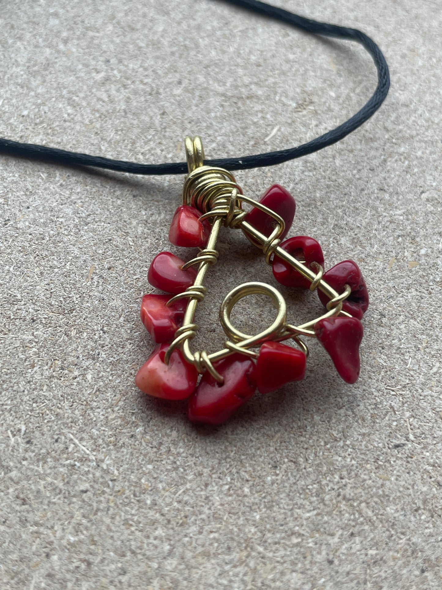 Red Coral Holder