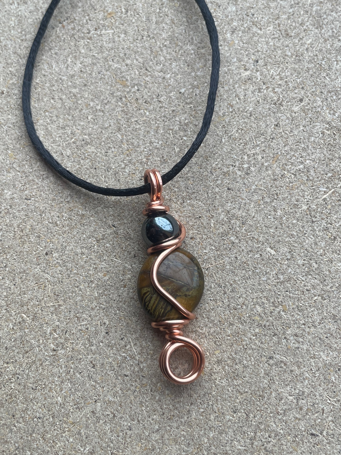Tiger Eye + Hematite Holder