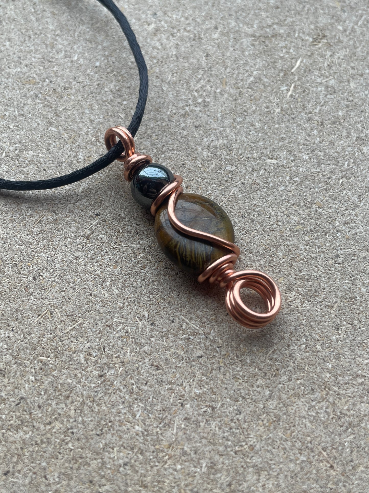 Tiger Eye + Hematite Holder